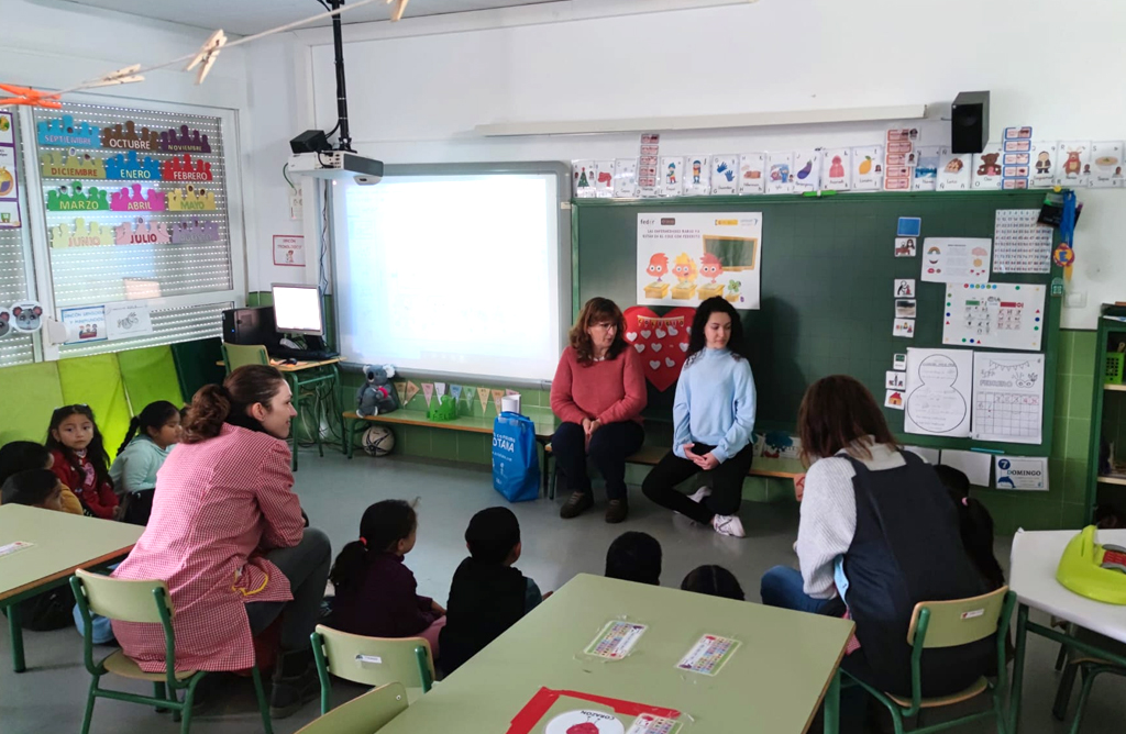 D´Genes sensibiliza sobre las enfermedades raras a alumnos del CEIP “Luis Pérez Rueda”